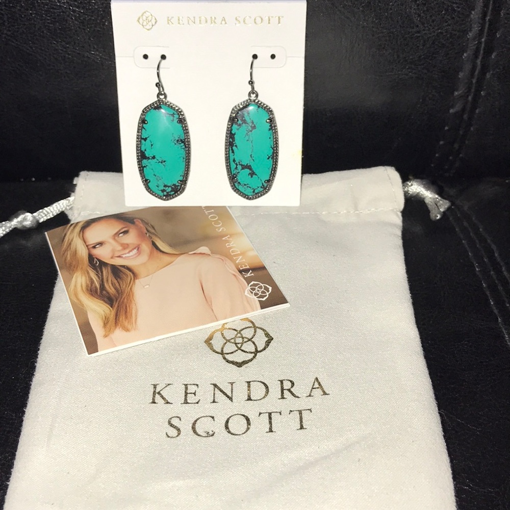 Kendra Scott Elle earrings